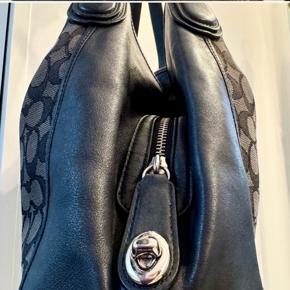 Coach Madison Phoebe Tote - Picture 4 of 12